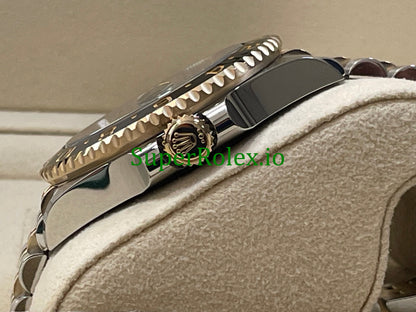 GMT-Master II 40mm Yellow Gold Ref.126713GRNR - Black Dial