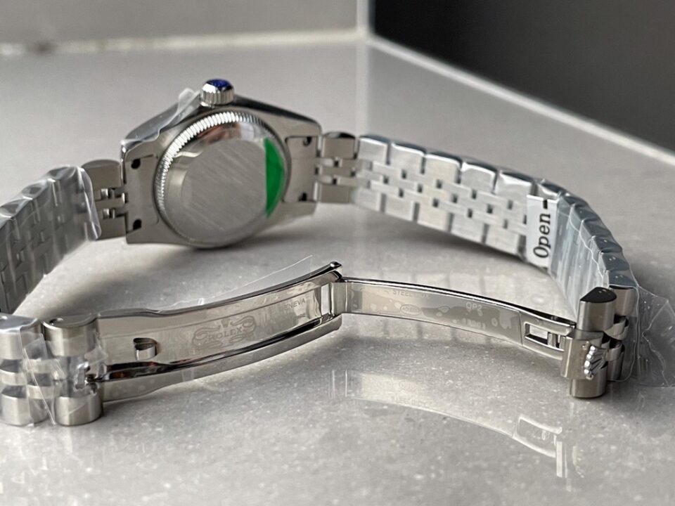 Rolex Datejust ladies 28mm silver dial fluted bezel
