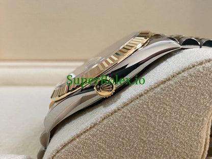 Rolex Datejust 41 Steel and Yellow Gold Silver Index Dial Ref.126333